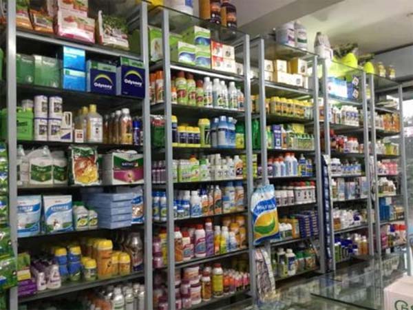 تغییر ۳۷۱ فروشگاه آفت کش به داروخانه گیاهپزشکی در فارس